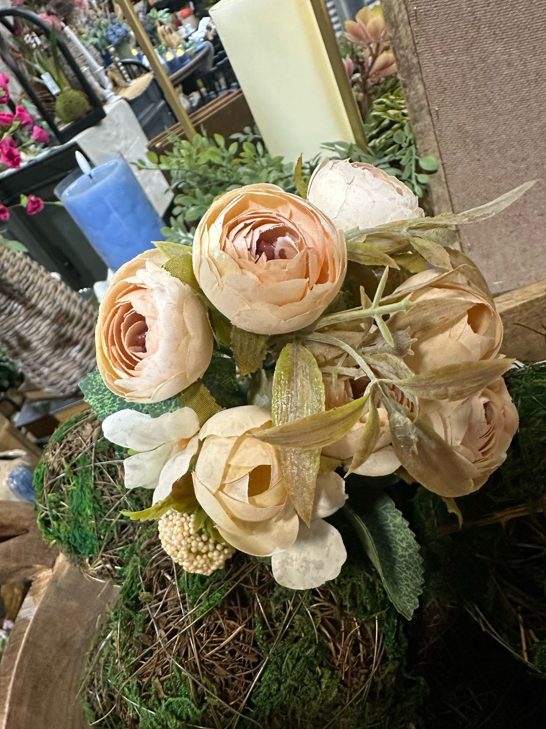 WTC Dogwood Bouquet 12"