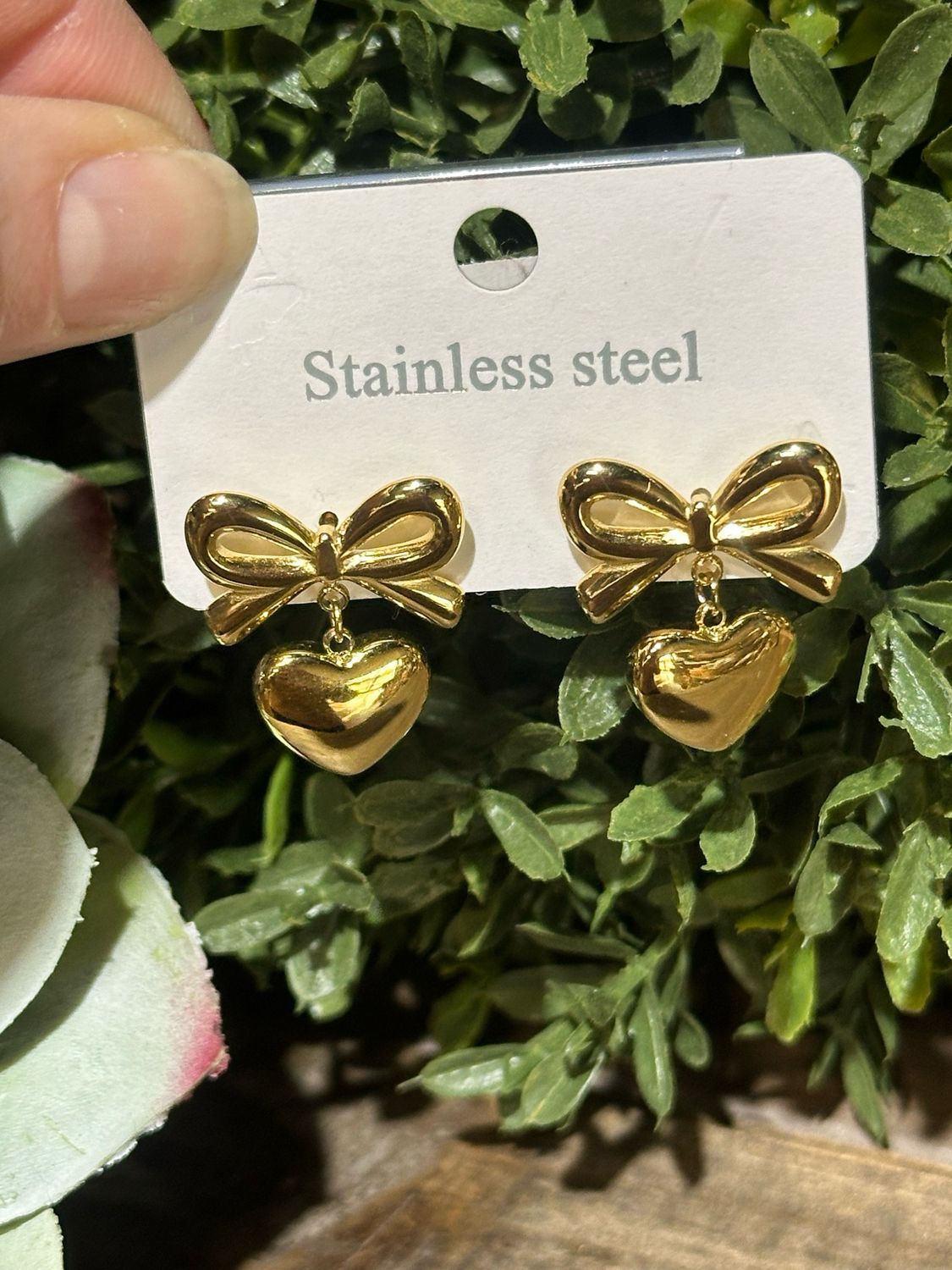 Yng Gold Heart Bow ER