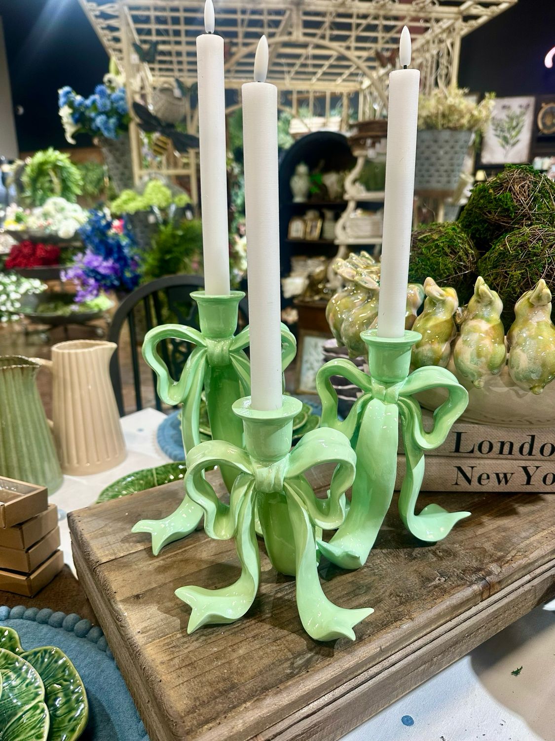 ARL  Md 7.75" Bow Candlestick Green