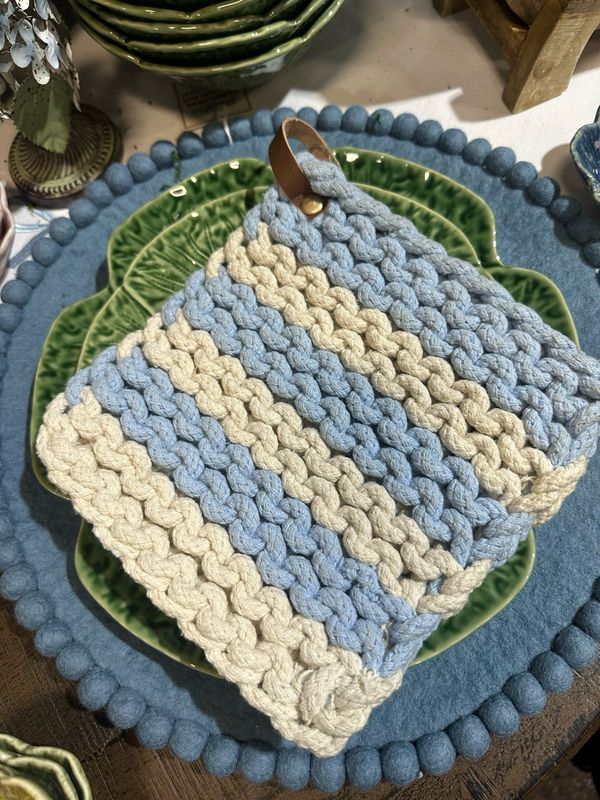 PDG Lt Blue Stripe Pot Holder