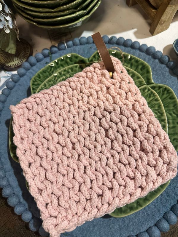 PDG Lt Pink Pot Holder
