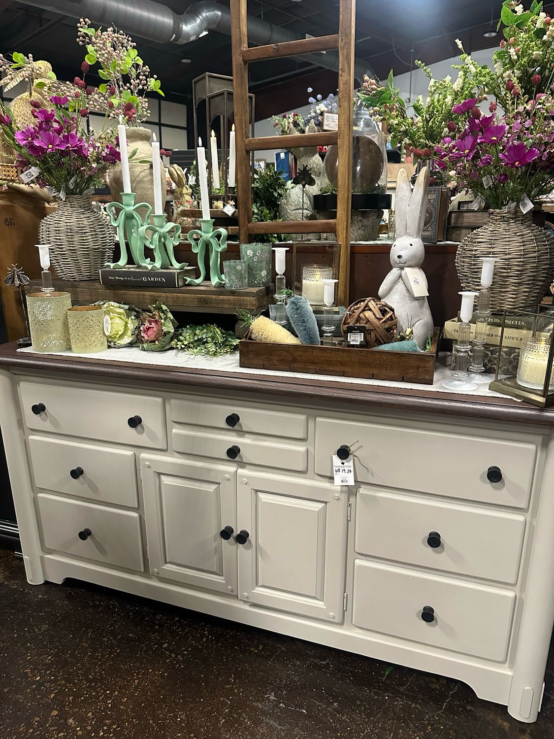 VV Ecru Triple 68x19x34