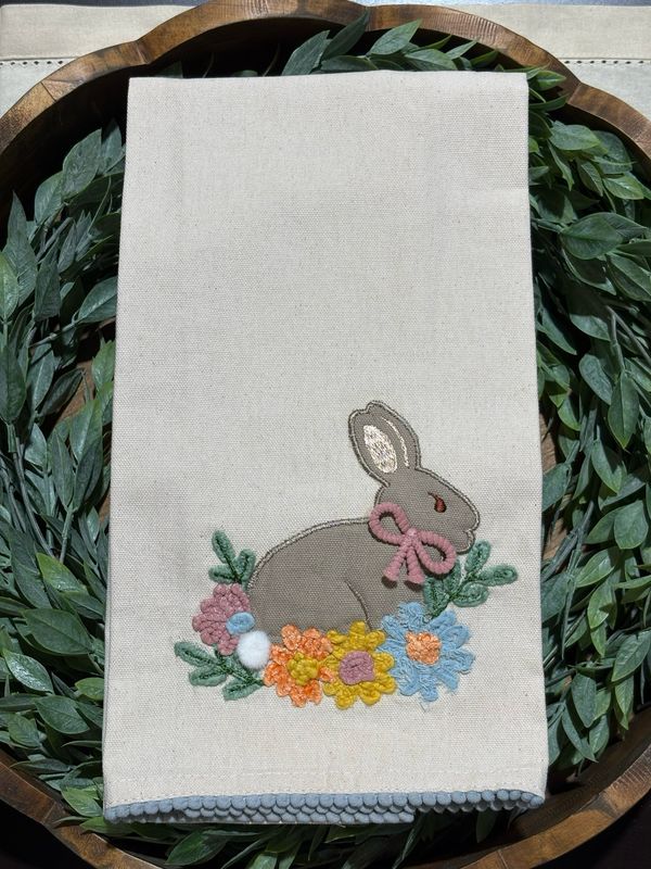 PHI Floral Rabbit Tea 18x25