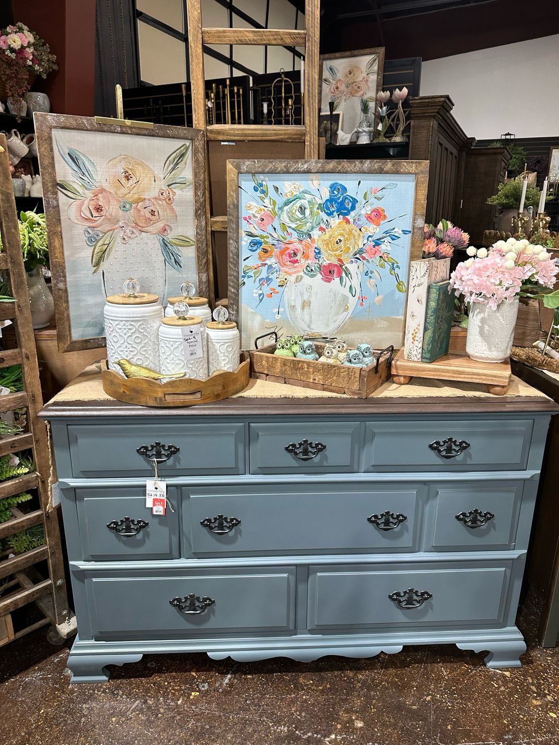 VV Stormy Dresser 52x19x33