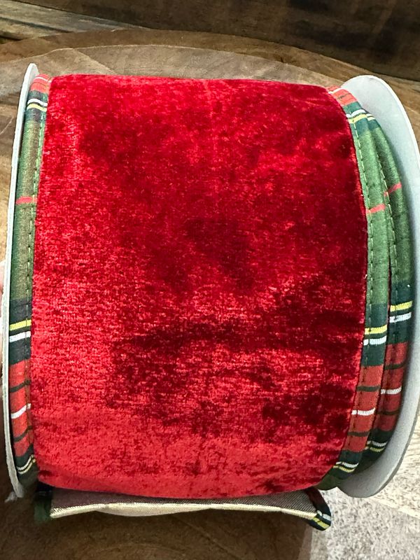 JME Red Velvet Pl Piping 4x10