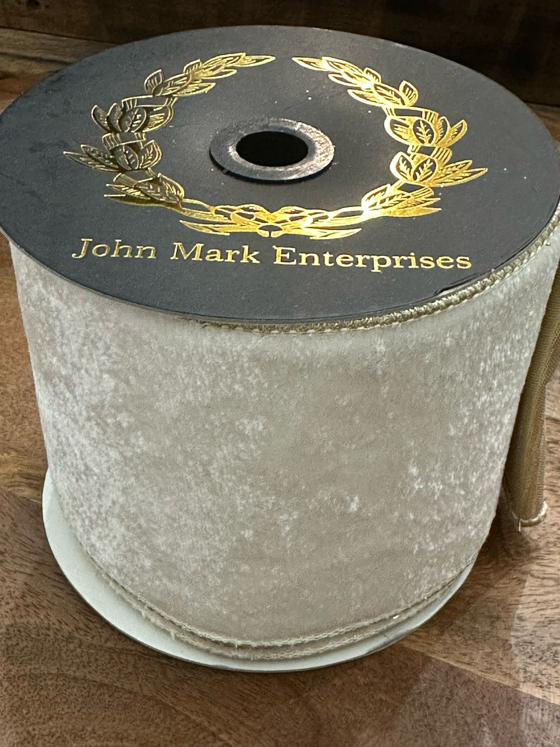 JME Wt Velvet Gold 4x10