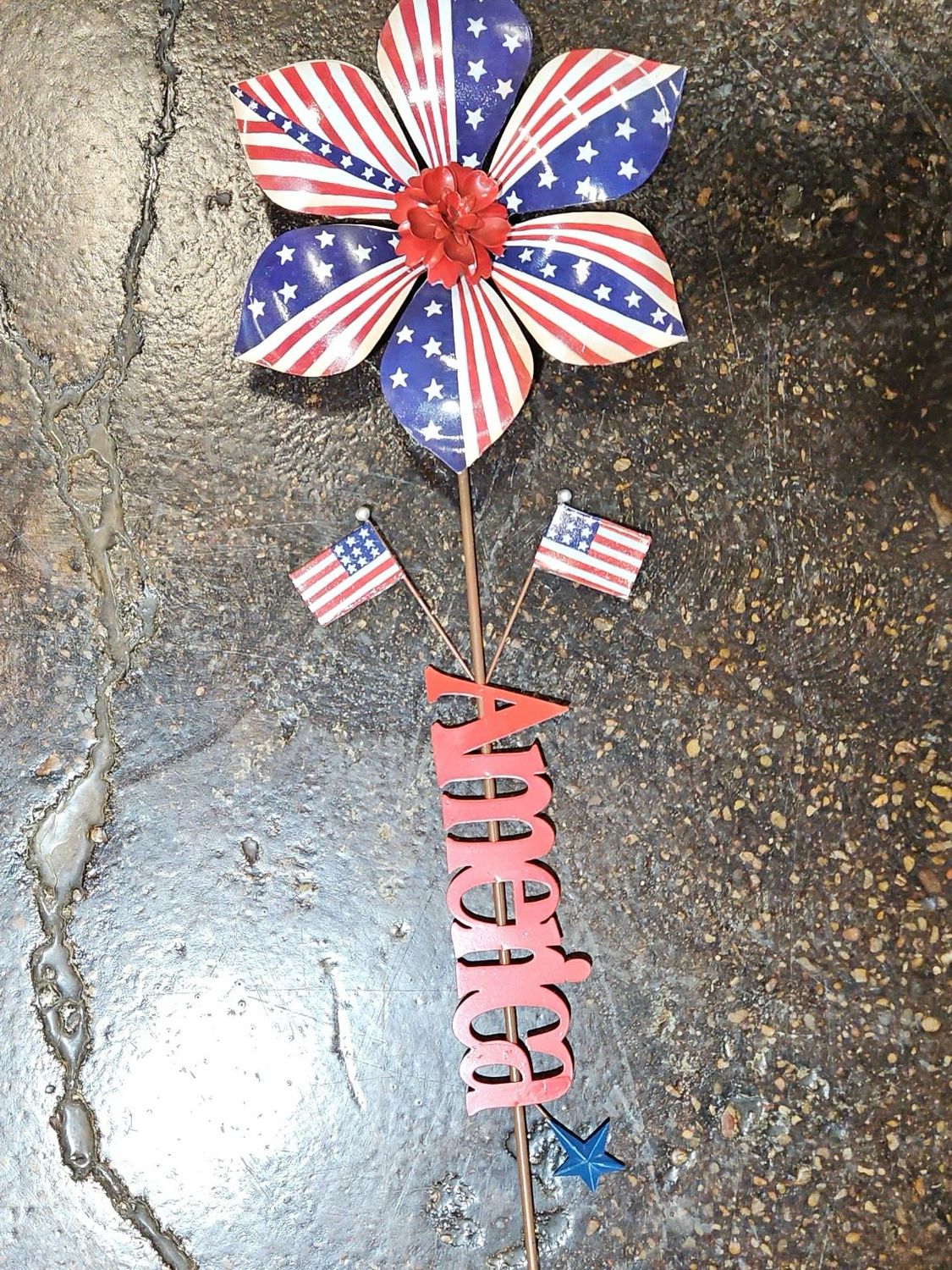 PT 37.5" RWB Flower Stake