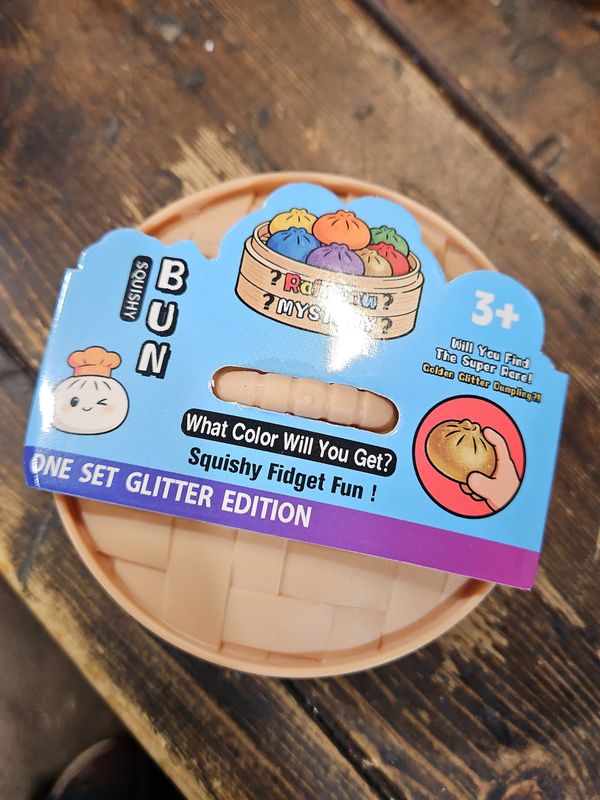 QD Glitter Squishy Dumpling