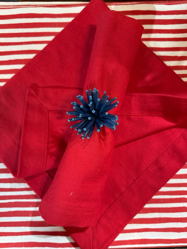 Tab Red Essential Napkin