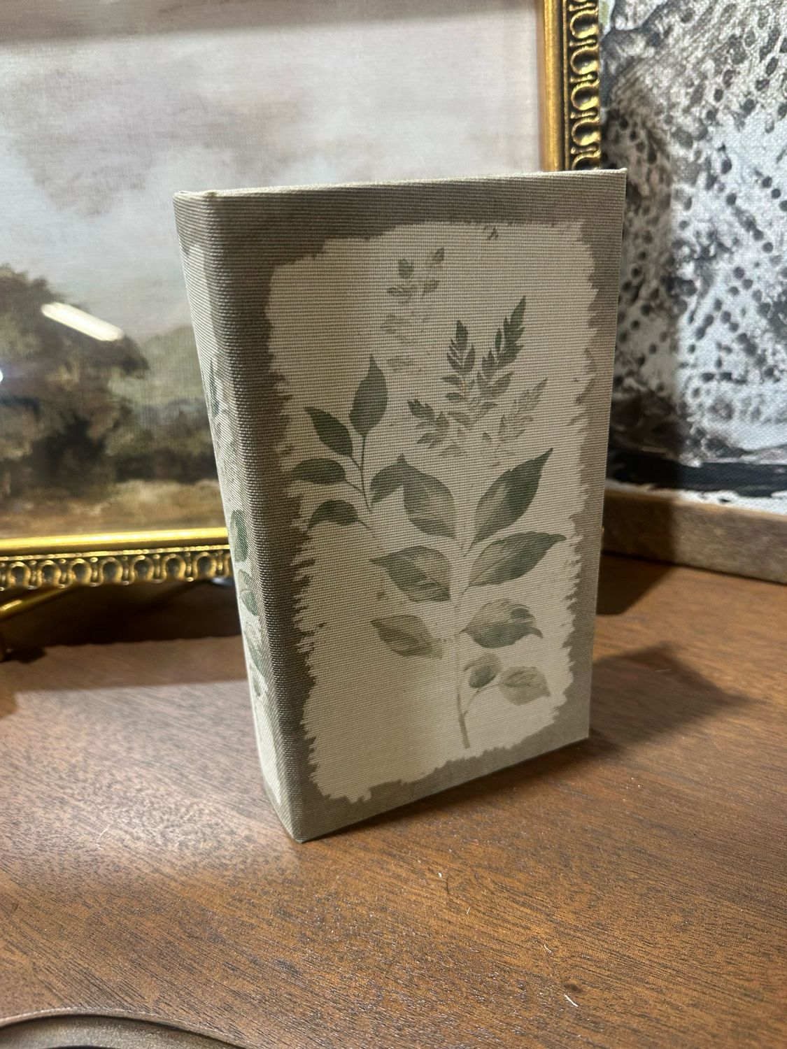 AB Sm Green Leaves Book Box 8.25x5x2