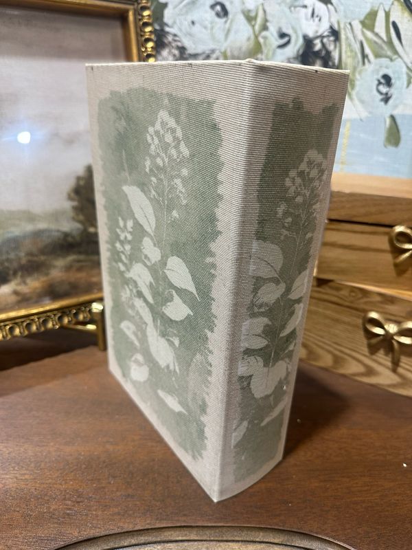 AB Lg Leaves Book Box 10.75x7x2.75