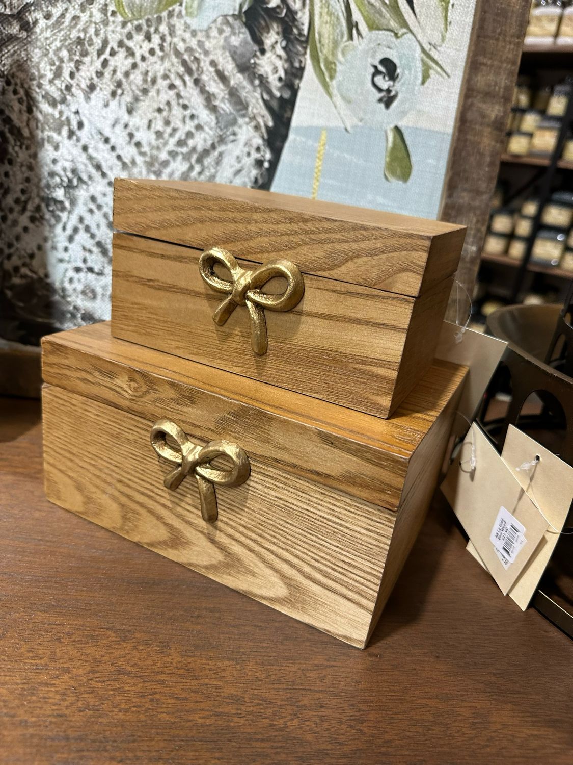 AB Lg Gold Bow Wood Box 8x6x4