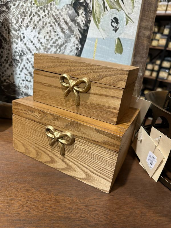 AB Lg Gold Bow Wood Box 8x6x4
