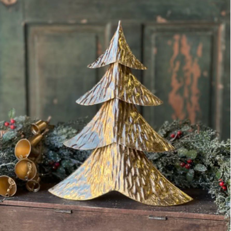 Lan 14.5" Goldrush Pine Tree Metal