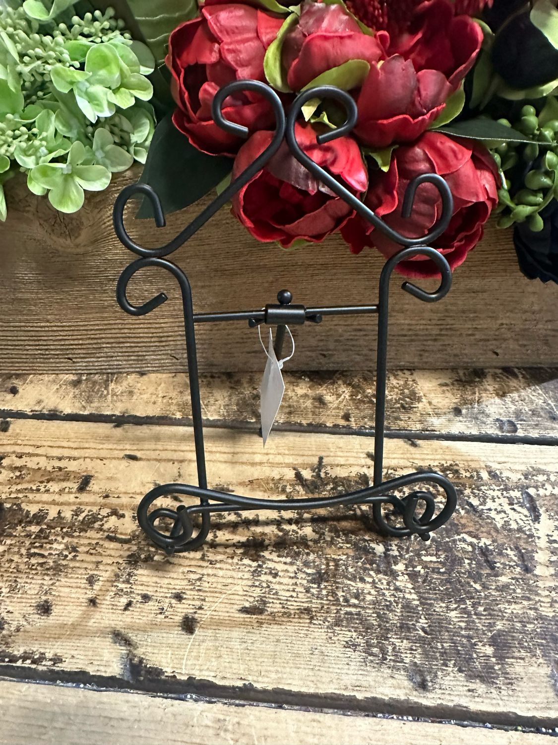 TRI 6.75" Bl Scroll Easel