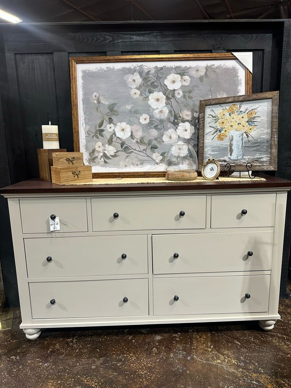 VV Sandbar 7D Dresser 64x18x38