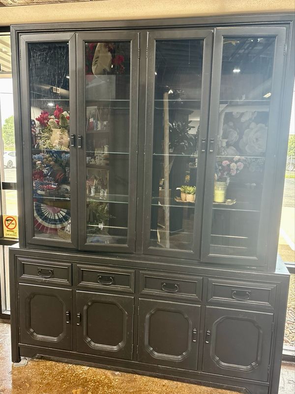 VV LB Hutch 64x18x80
