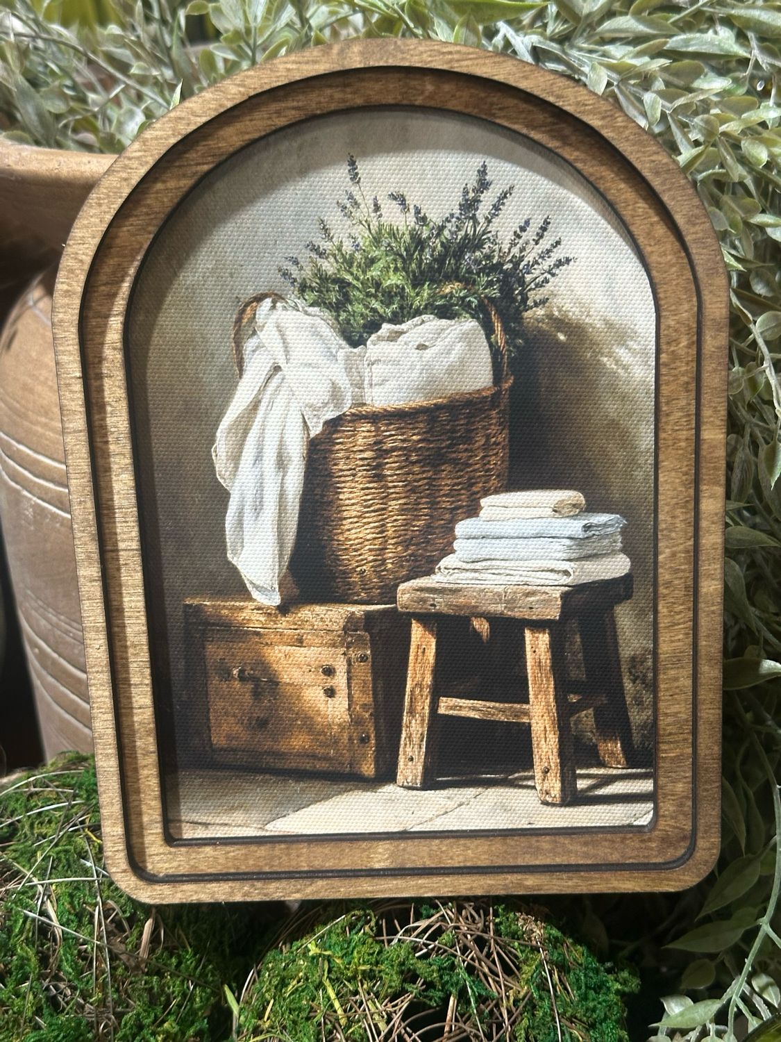 Red Arch 8x6 Towel Basket