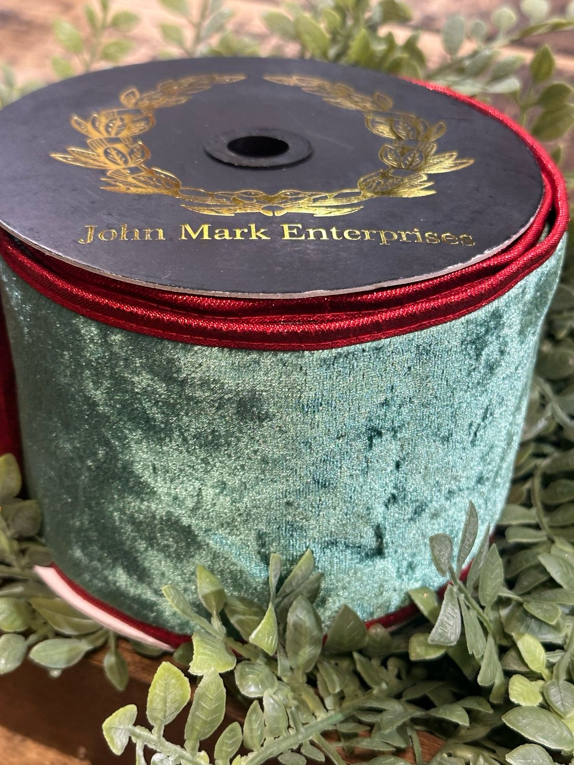JME Green Velvet DBL Fused Metallic Dupion Red Piping 4x10yd