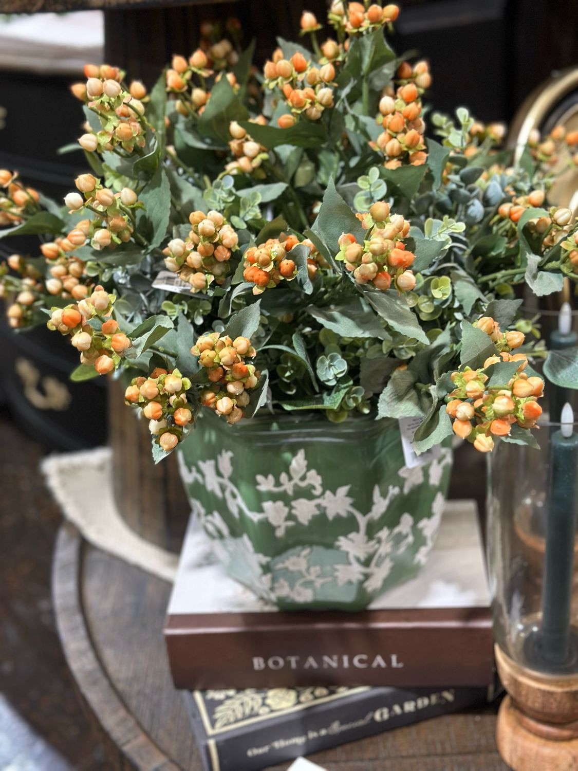 Arl 19" Peach Hypericum