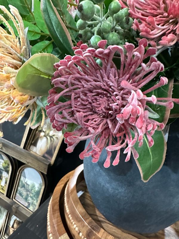 Arl 18" Protea Stem Pu