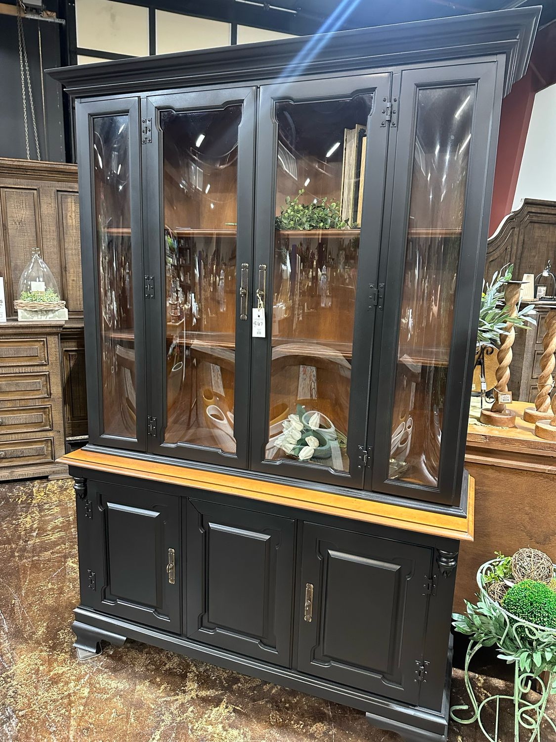 VV Anchor Hutch 48x16x71