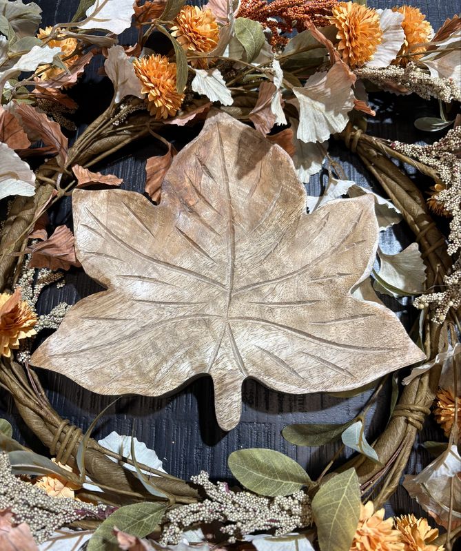 WTC Lg Wooden Maple Leaf Block 8.5x8