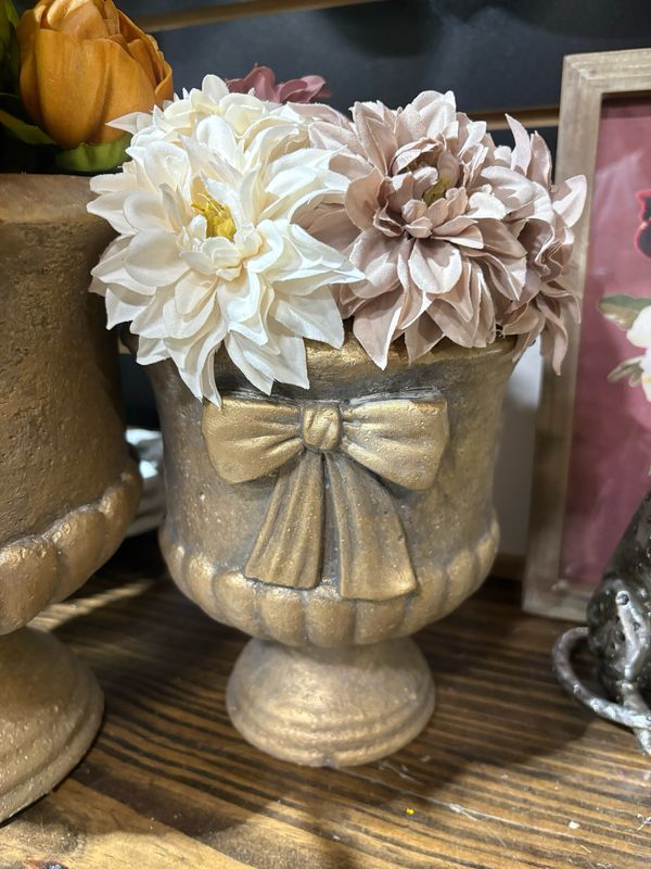 PDG 7.1" Gold Bow Holiday Planter