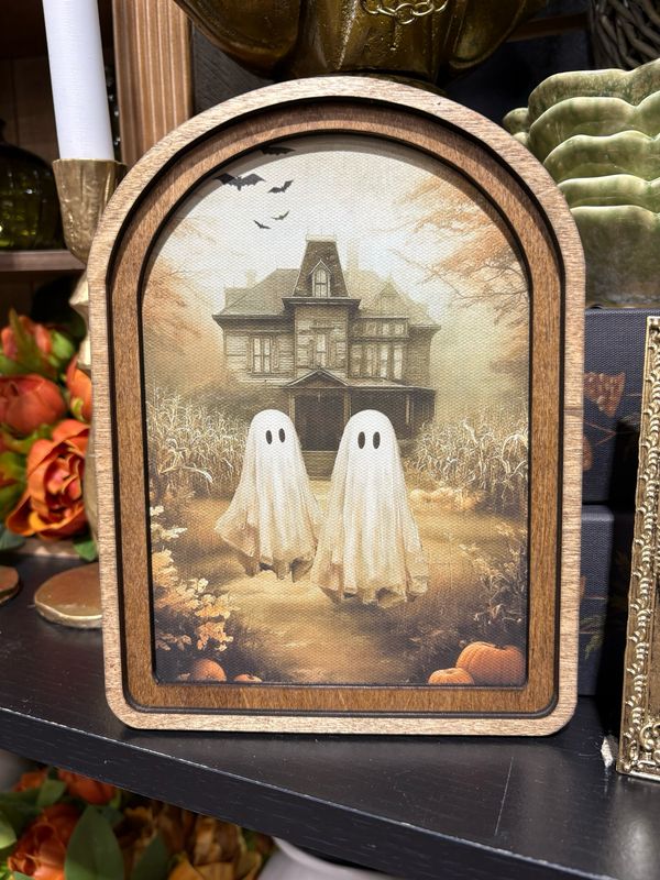 Red Arch 6x8 Mansion Ghosts