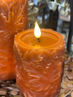 WTC Sm Orange Leaves LED Pillar 4x3