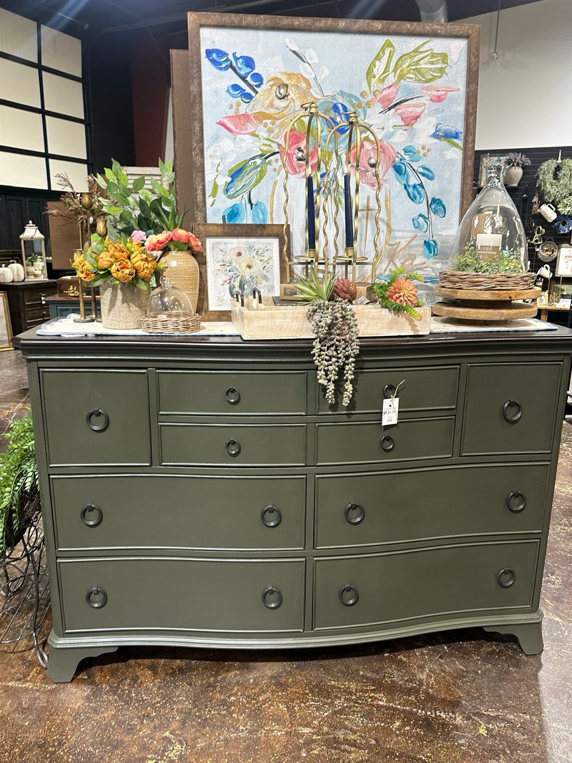 VV Collard 8D Dresser 64x20x42