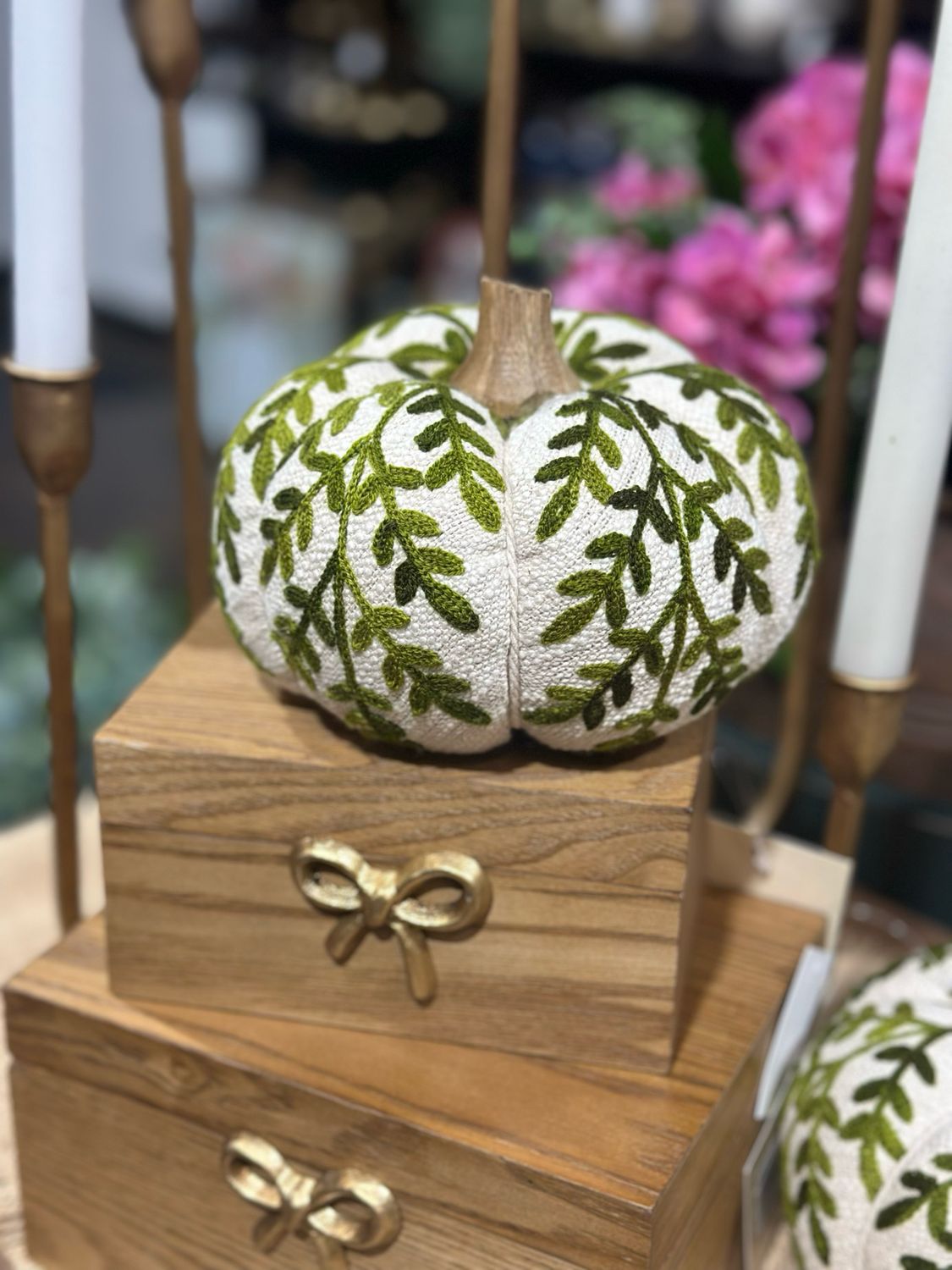 KKI 4.5" Cream &amp; Green Foliage Knit Pumpkin w Wood Stem