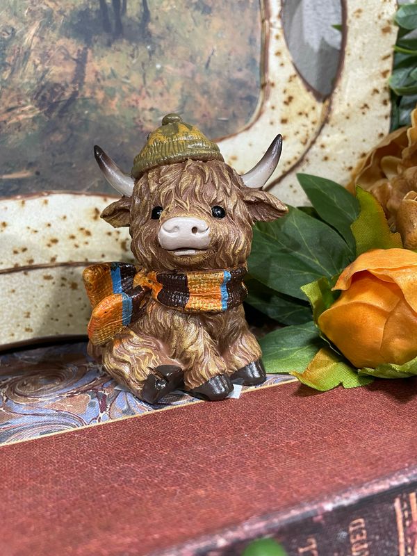 Han Green Hat High Cow 3.5"