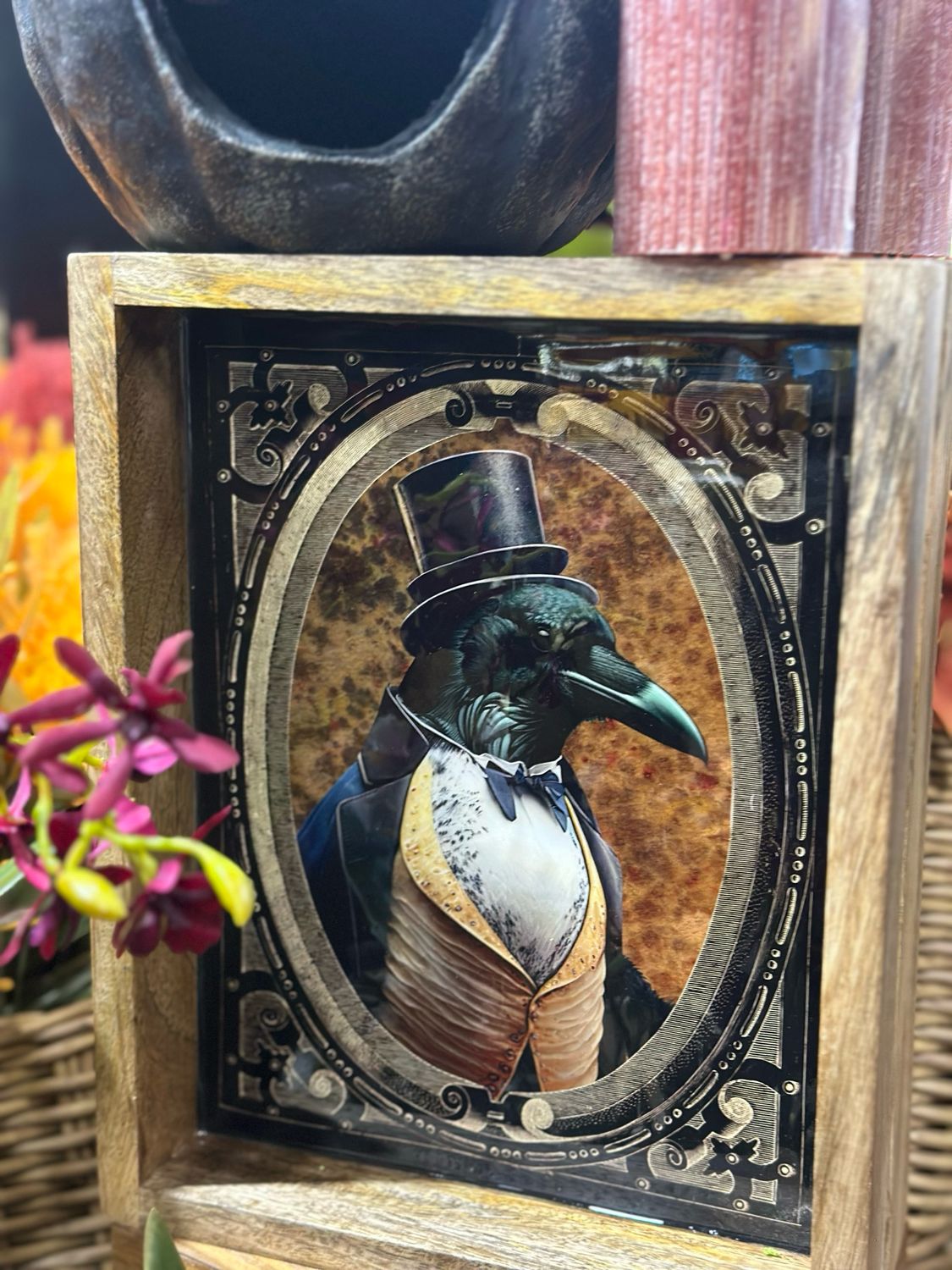 Aud 9x2x11.5 Marquis Crow