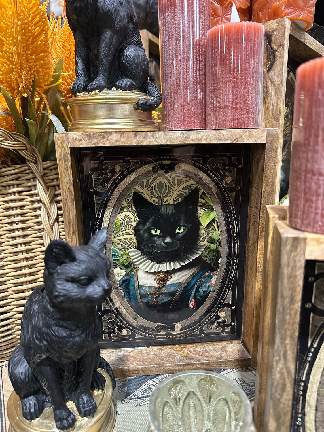 Aud 9x2x11.5 Marquis Cat
