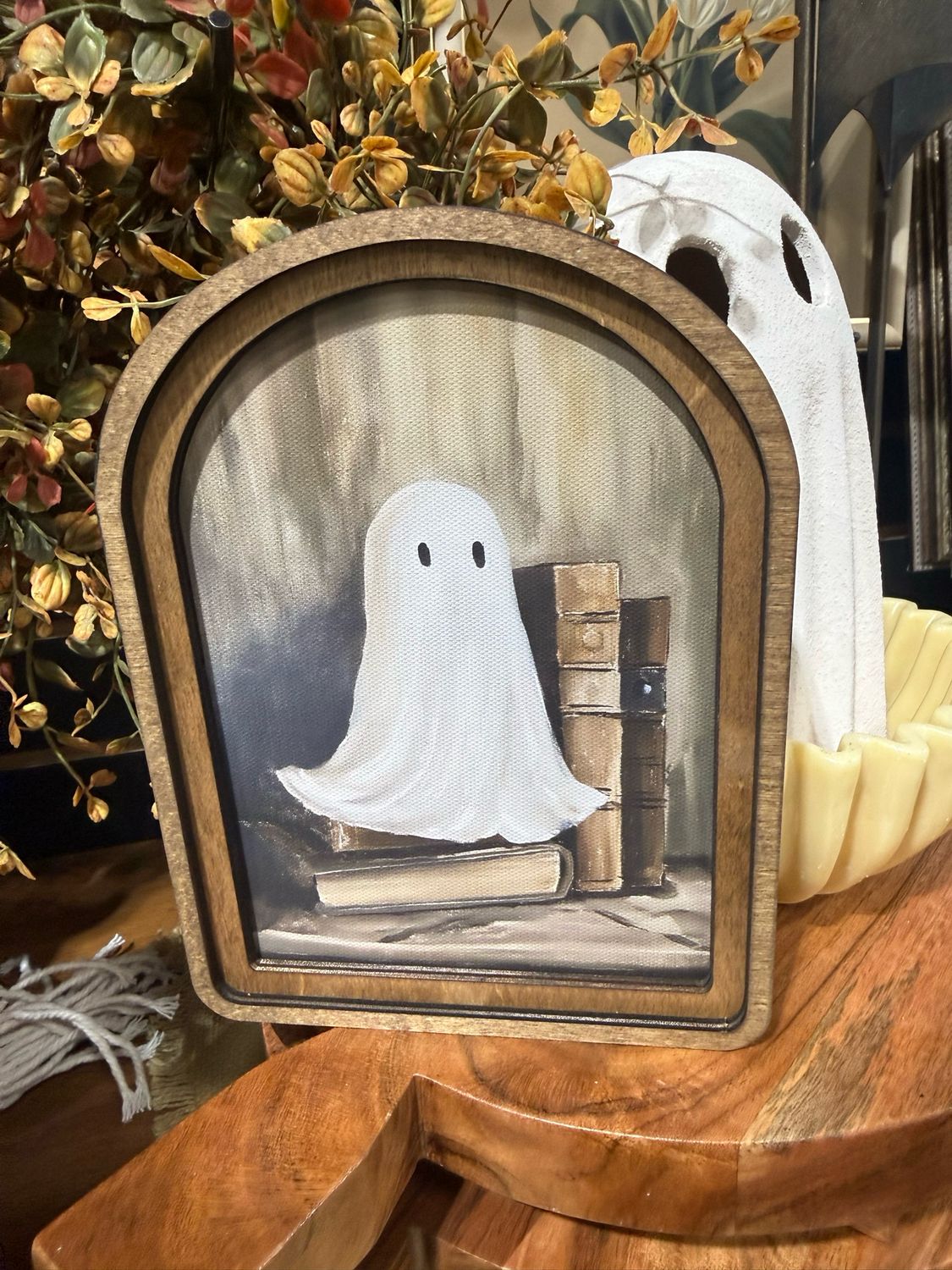 Red Arch 6x8 Library Ghost