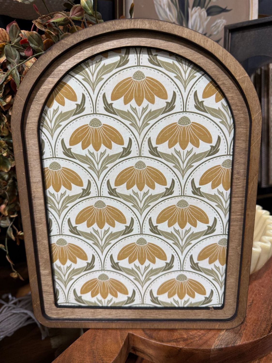 Red Arch 8.25x11 Daisies