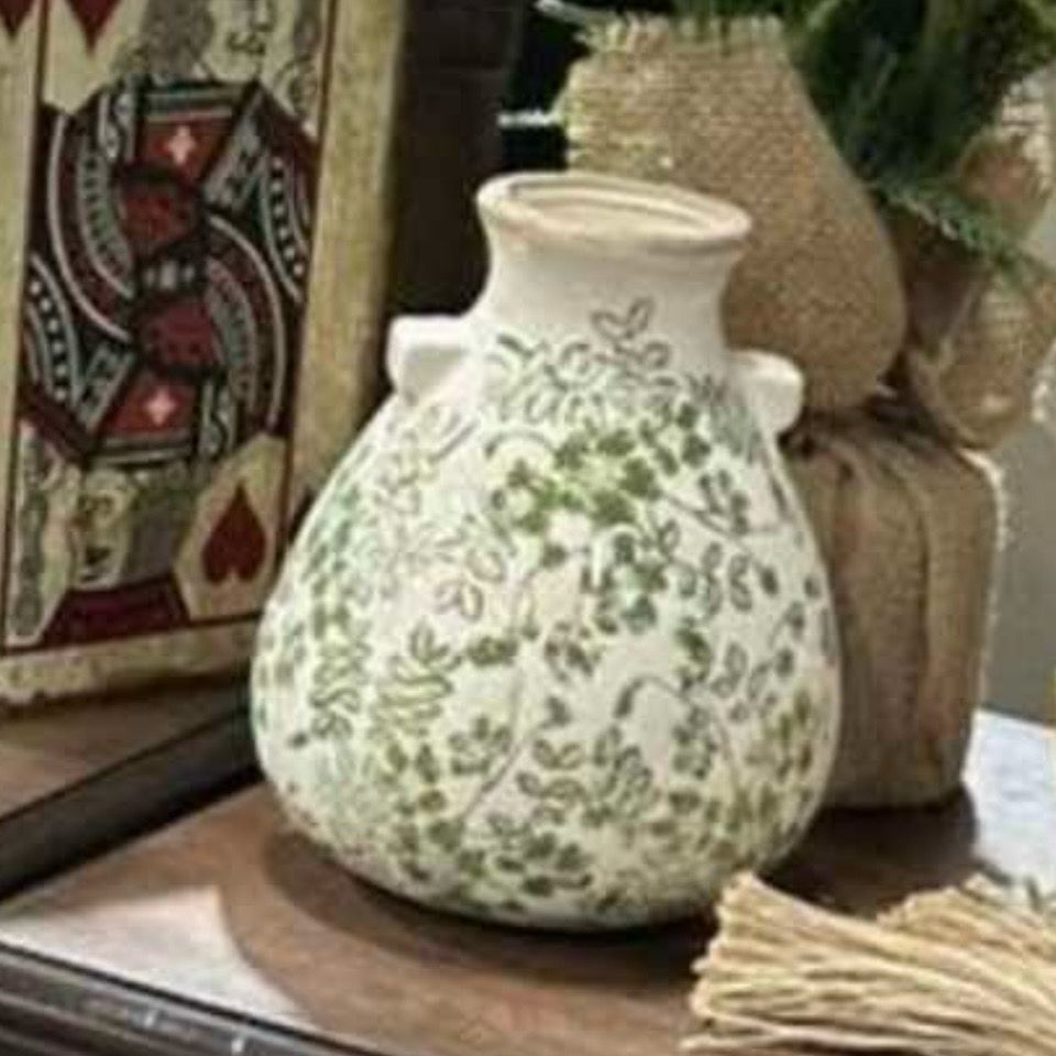 AB Green Floral Vase 7.5"