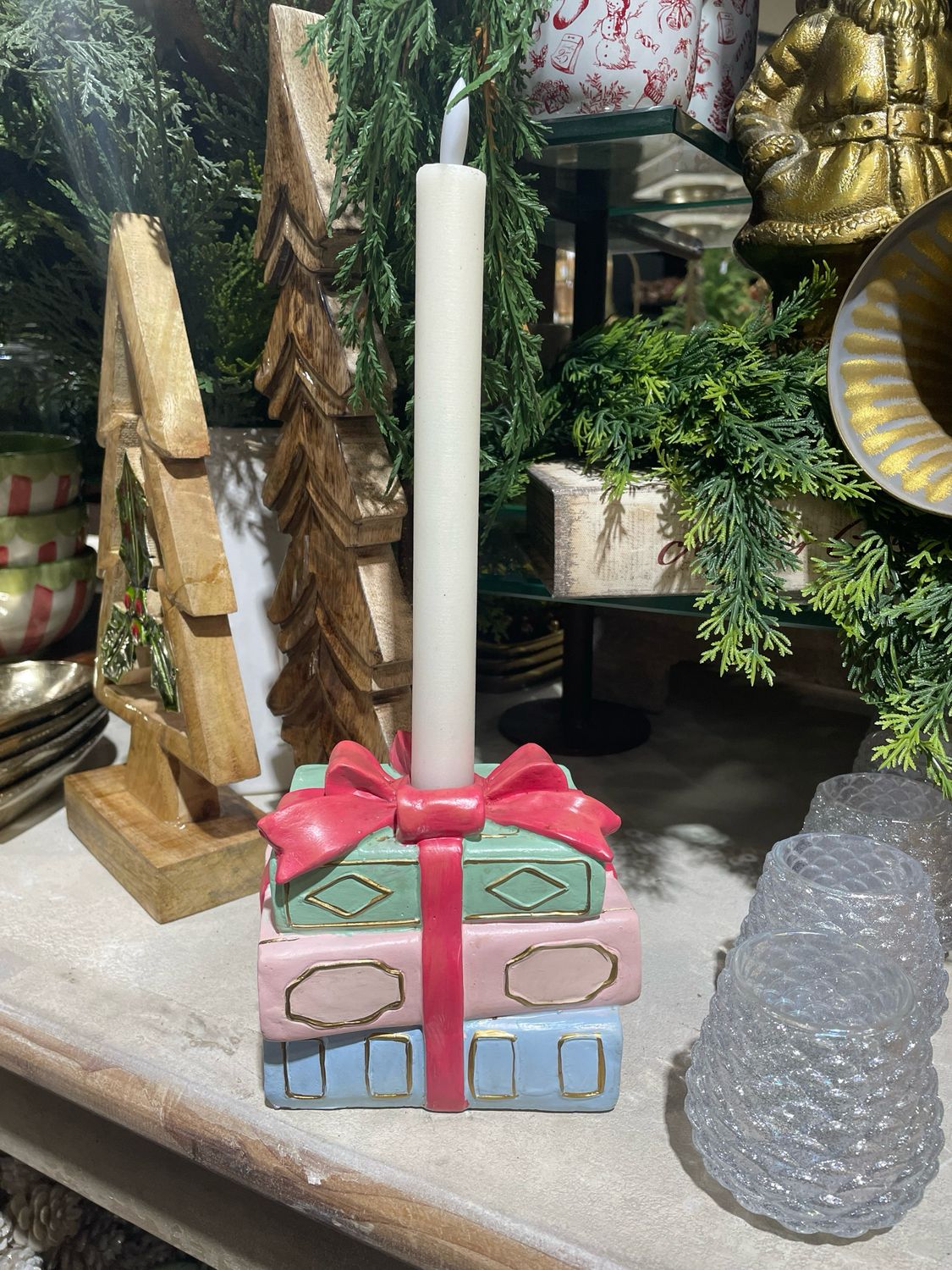 CCO Resin Stacked Books w Bow Candle Holder
