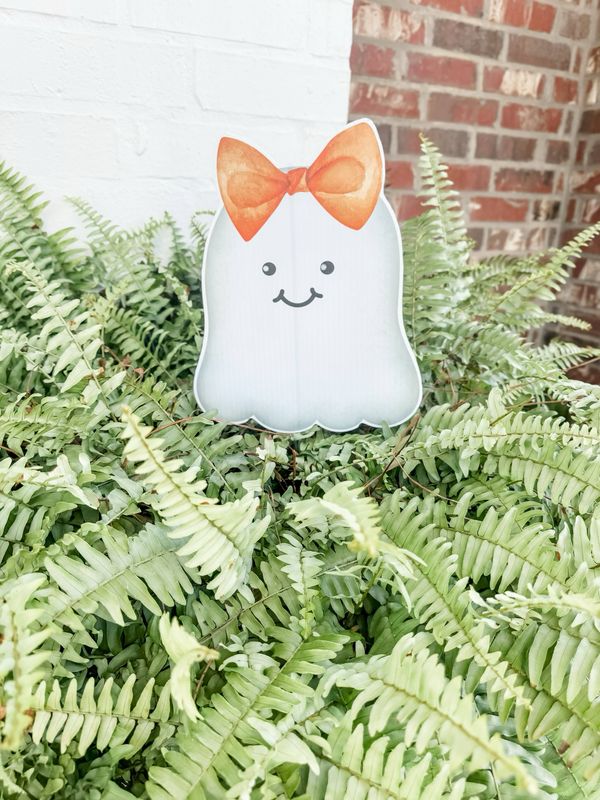 LRE Girl Ghost 8x10 Pot