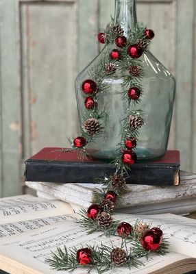 Lan 52" Cantata Pine &amp; Bell Garland