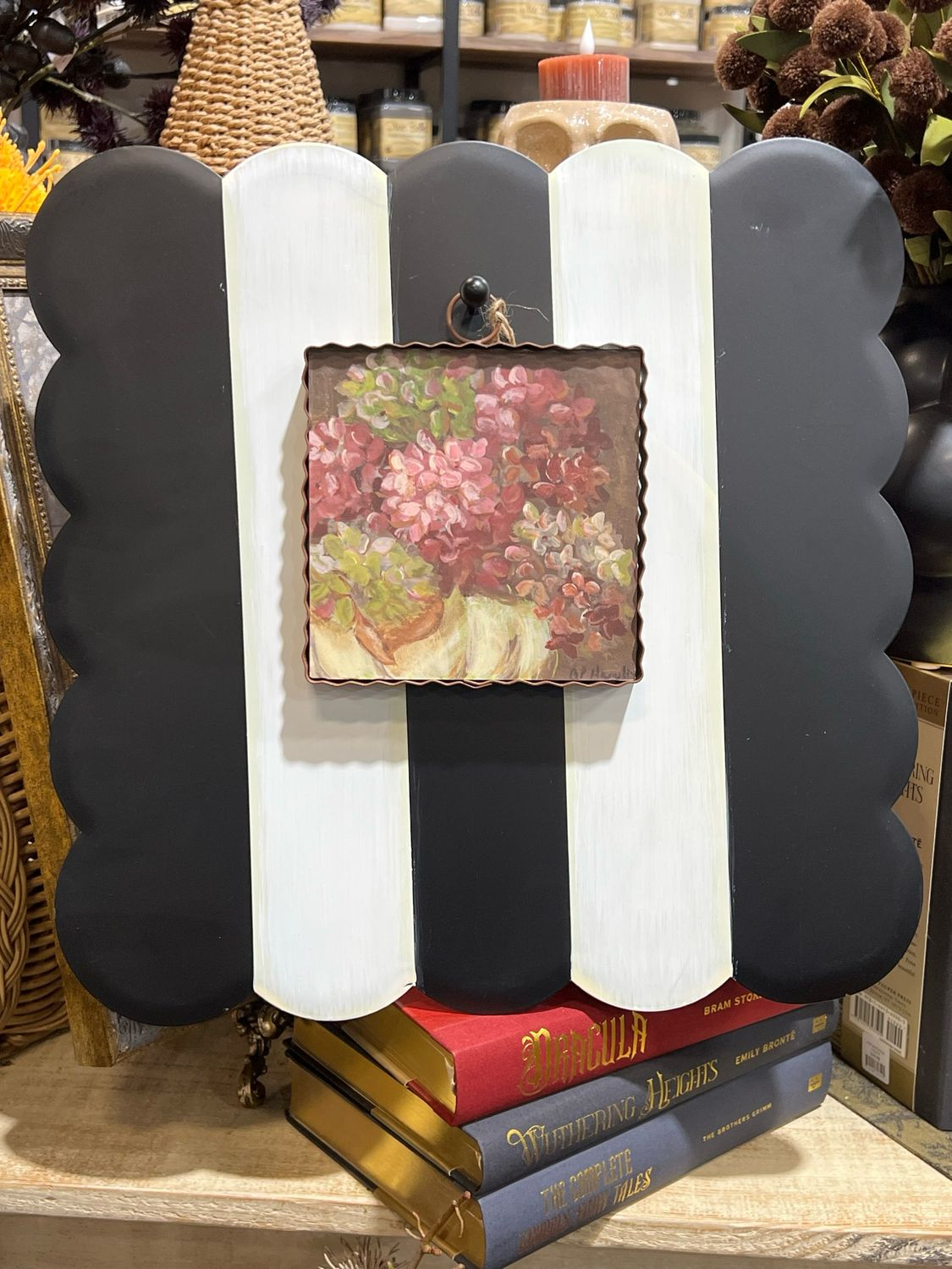 TRT Bl Wh Scallop 15x16