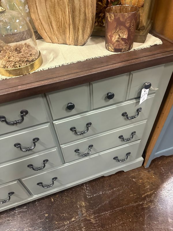 VV Thicket Dresser 62.5x18x36