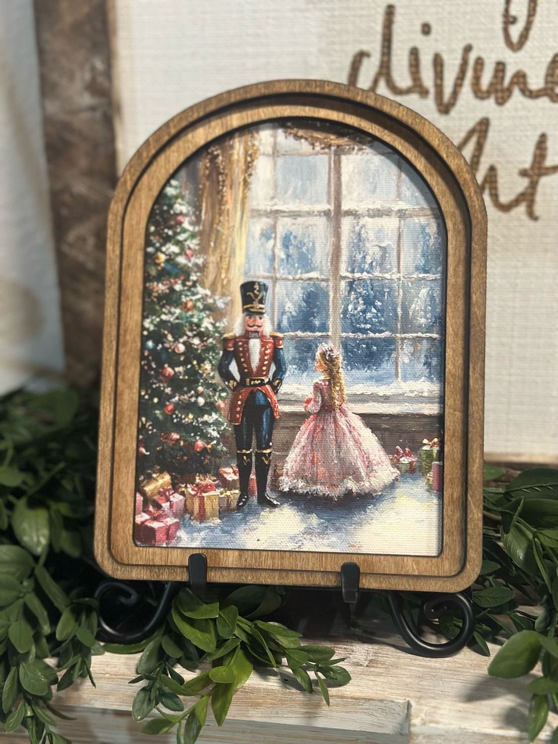 Red Arch 6x8 Nutcracker