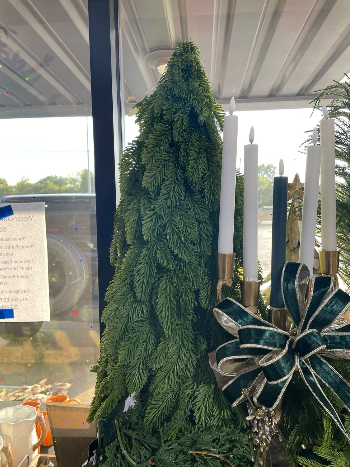 Reg 25" RT Noble Fir Down Swept Tree
