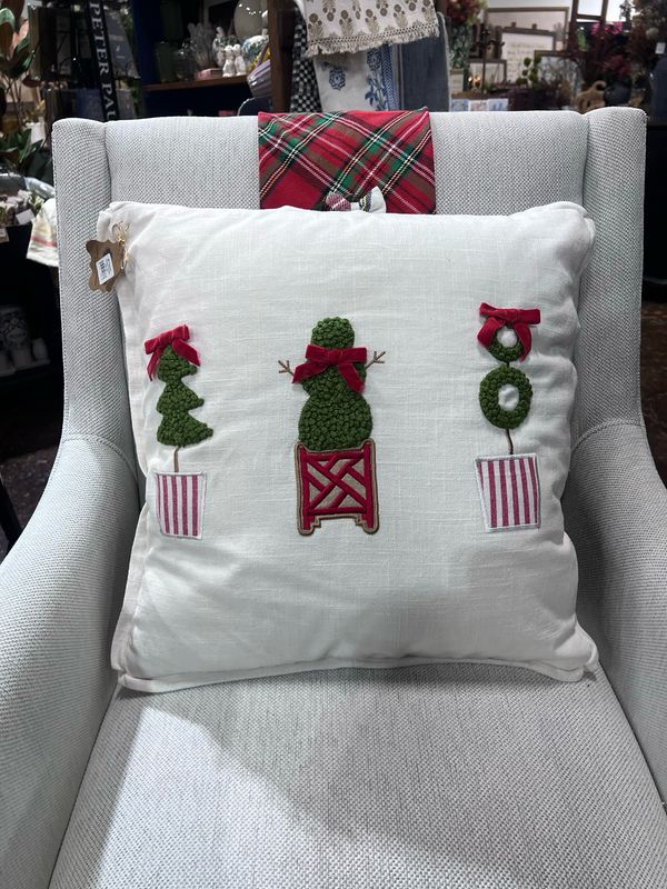 MP Topiary Square Xmas Pillow