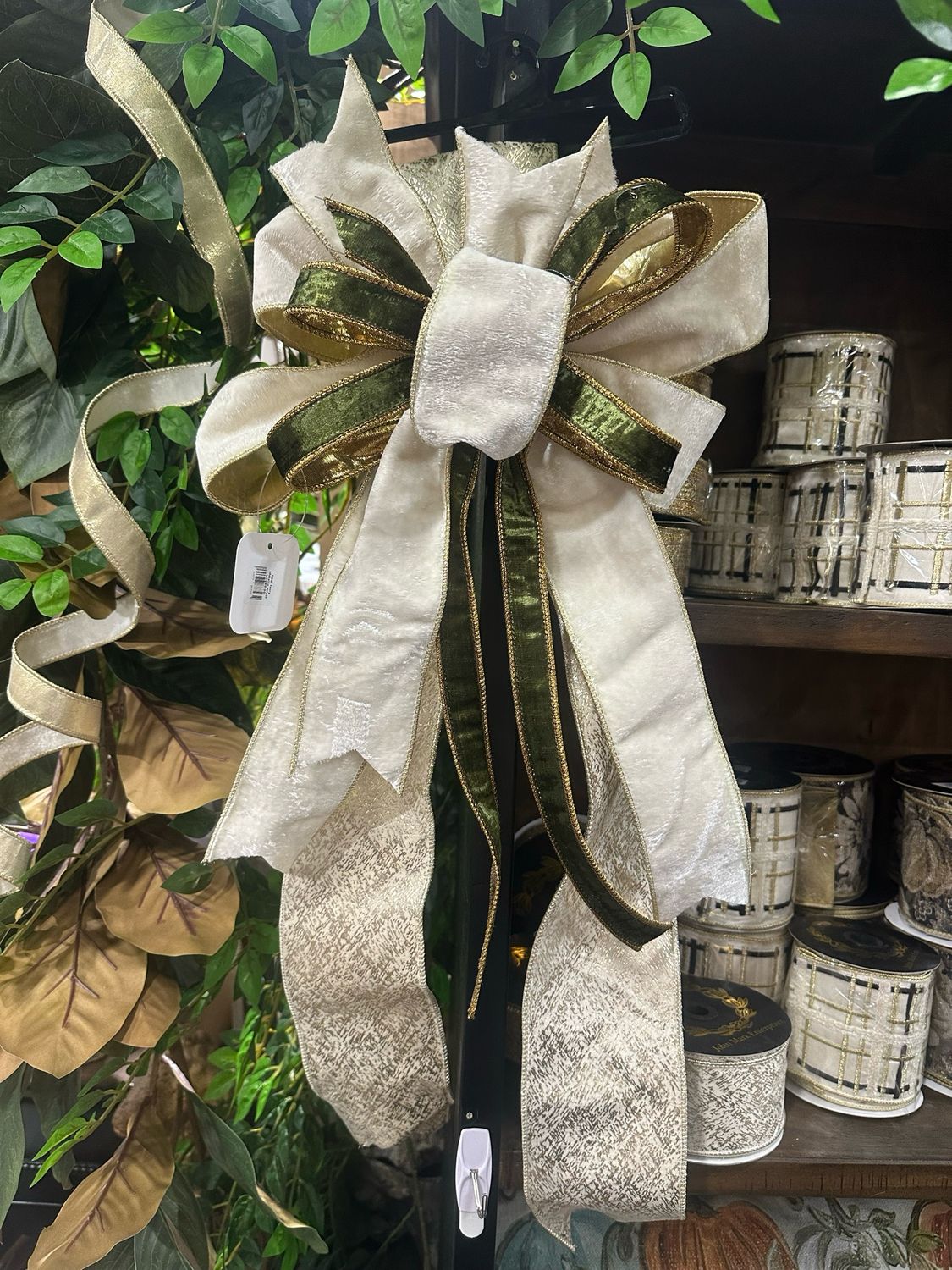 BBB  Ivory Metallic White Olive Sash 34 X 12