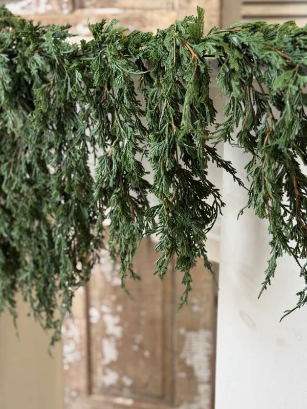 Lan 6' Emerald Falls Weeping Garland