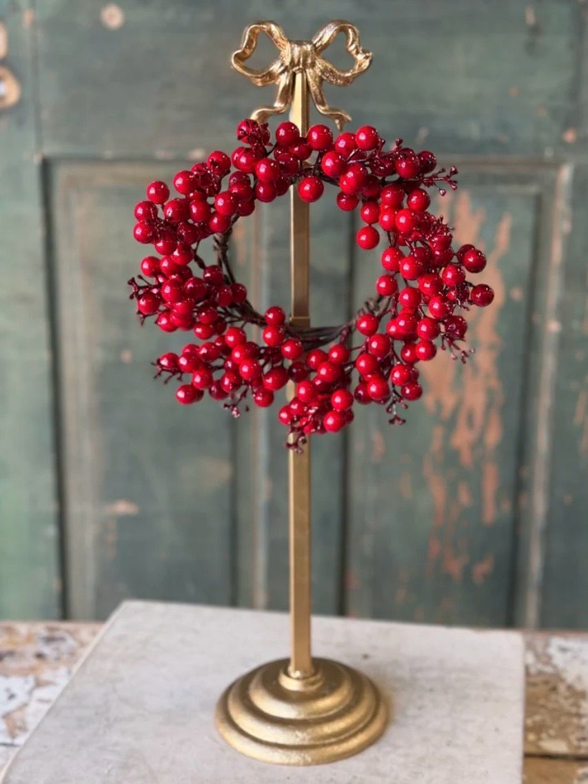 Lan Bowties &amp; Trimmings Wreath Holder