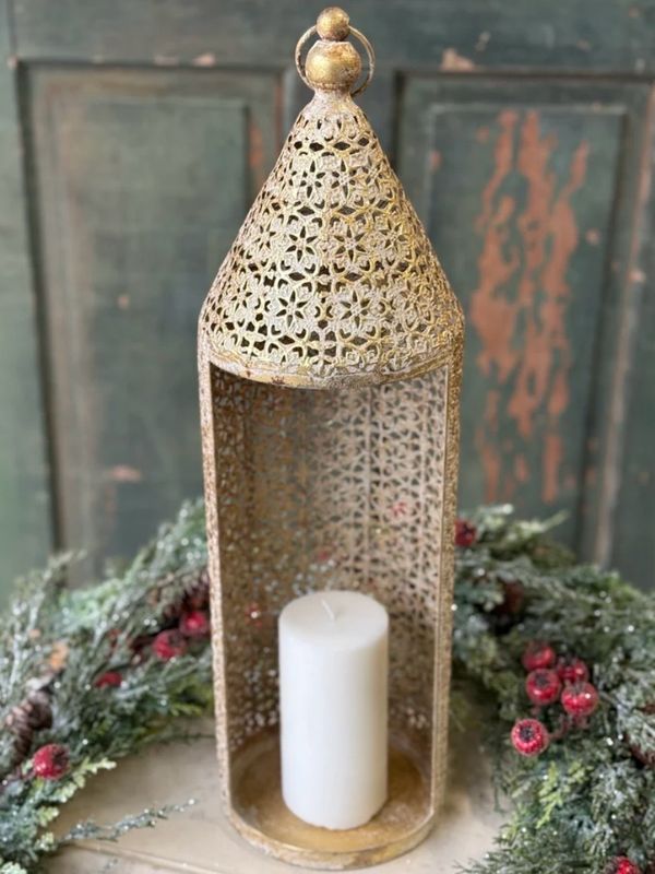Lan 22.5" Filigree Flourish Lantern